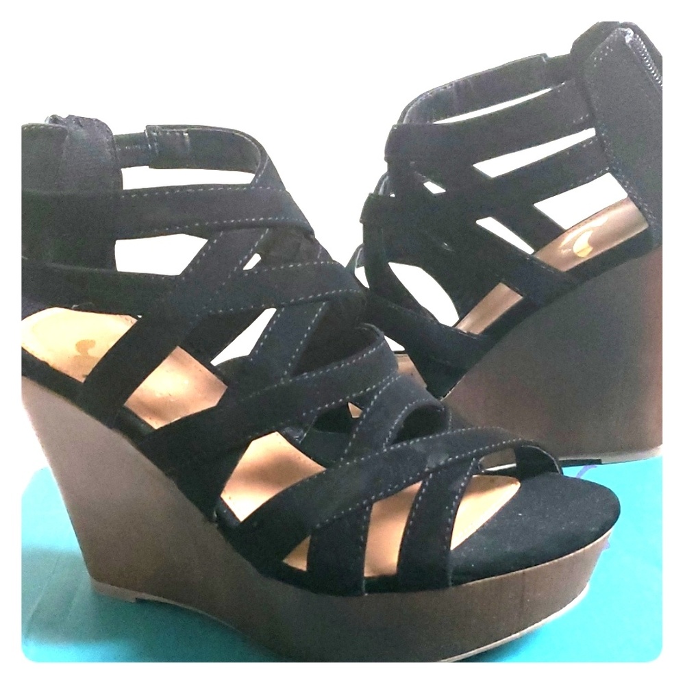REPORT Black Wedge